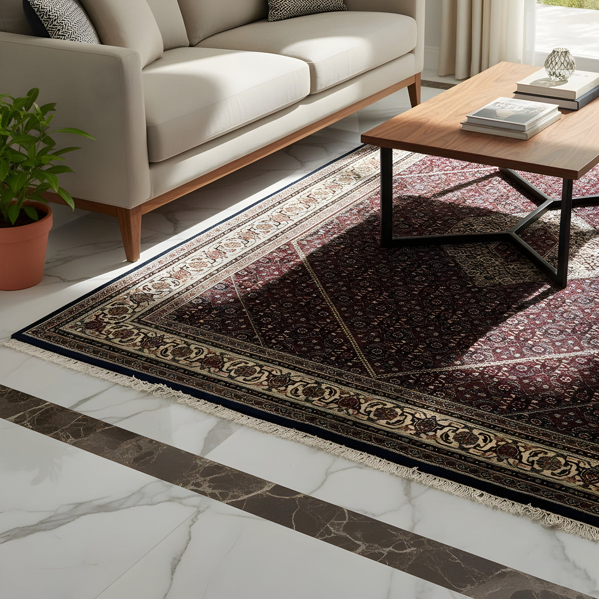 Alfombra para el salón, grandes campos ornamentales y cenefa en rojo y azul oscuro
