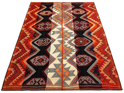 Esszimmer Jajim Teppich aus Wolle mit intensiven Farben und ethnischem Muster