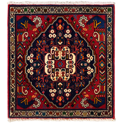 Alfombra Poshti de 66x62 cm: diseño geométrico en azul/rojo con flecos