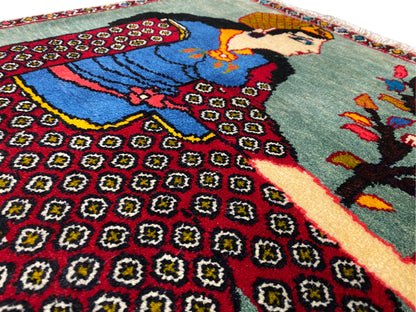 Alfombra Poshti 68x63 cm Detalle: franjas con motivos pequeños, motivo figurativo, borde con cenefa, flecos