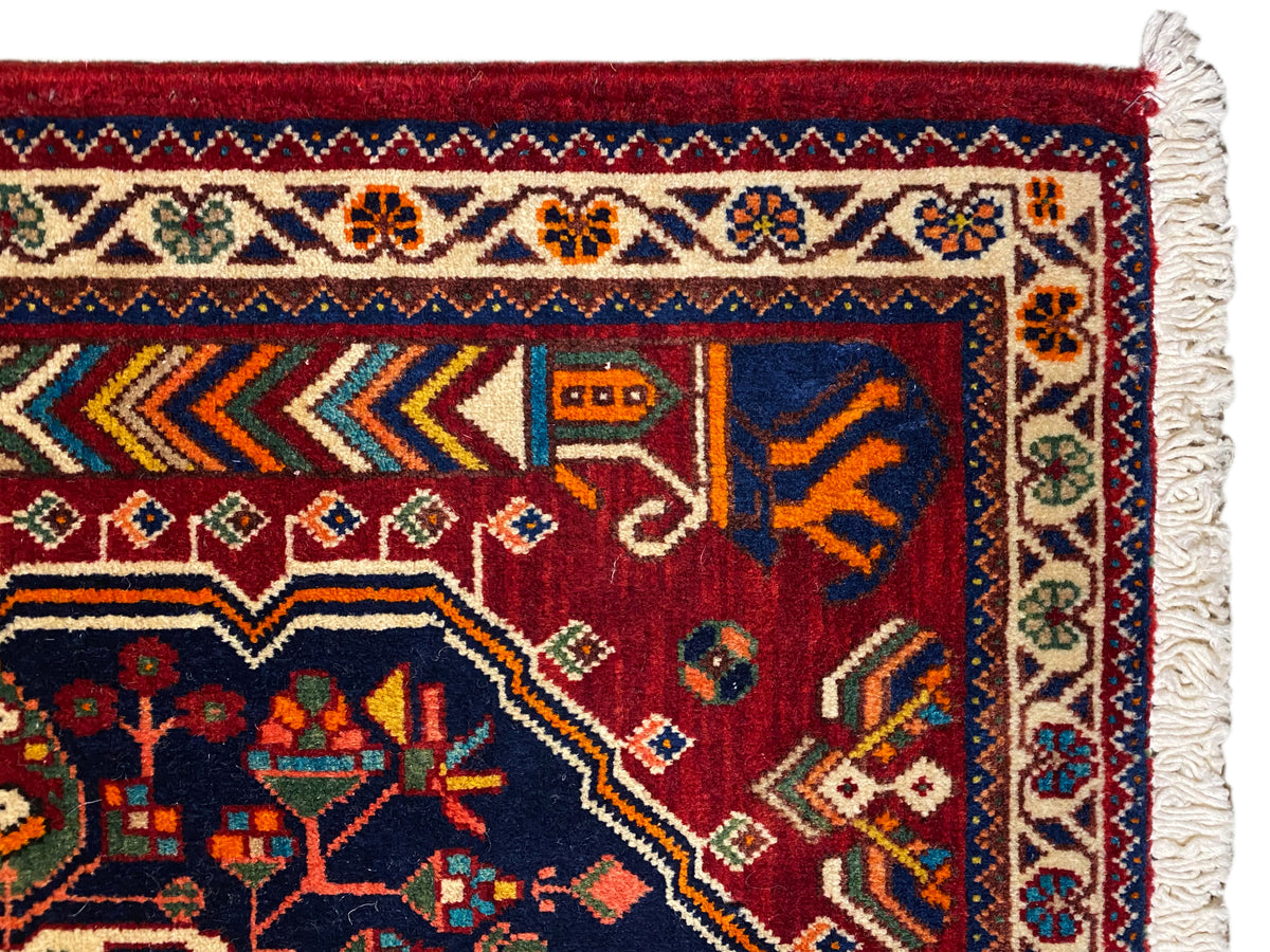 Alfombra de 63x60 cm Vista detallada: cenefa con motivos ornamentales y flecos blancos