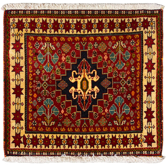 Alfombra Poshti, 60x58 cm, diseño rojo con medallón negro y flecos