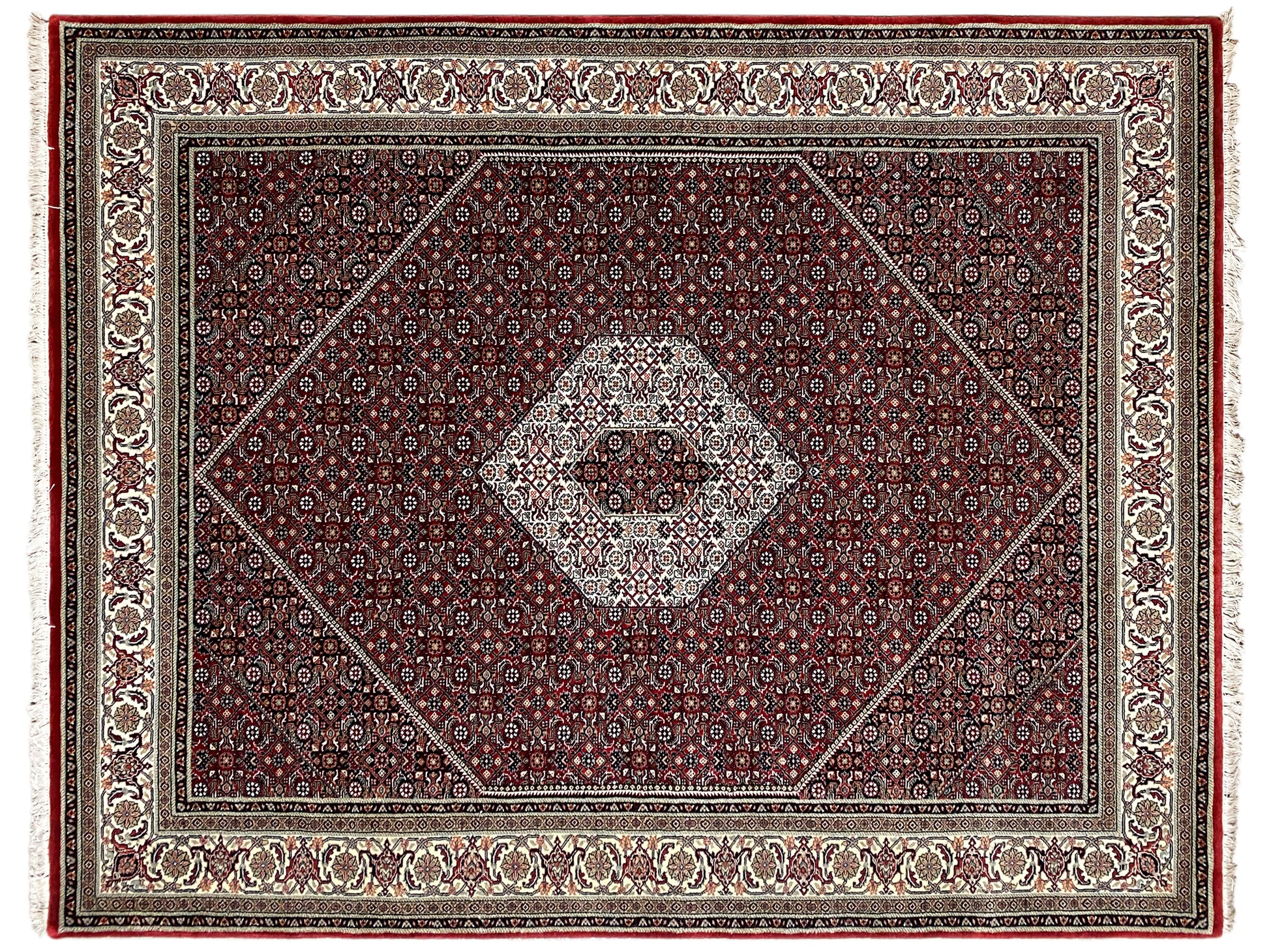 Traditioneller Bidjar Perserteppich rot mit geometrischen Ornamenten