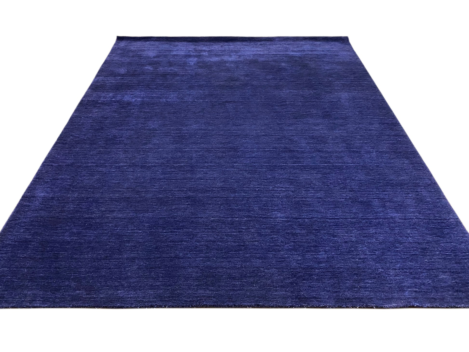 Blauer Wollteppich Loom Luri für modernes Wohnzimmer